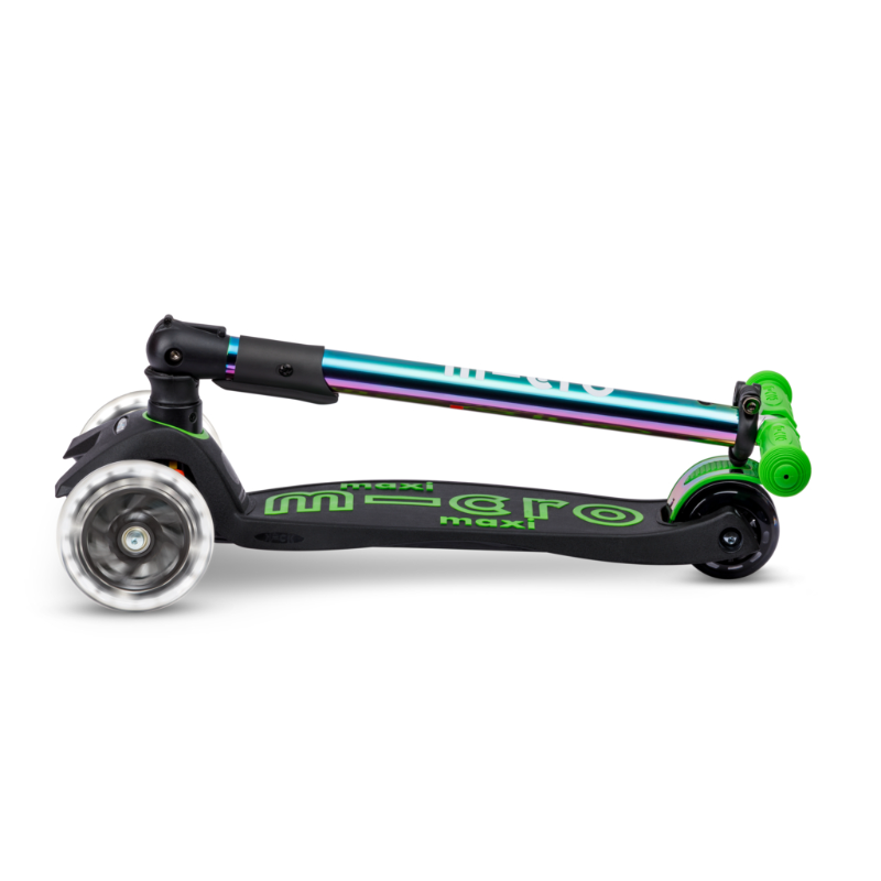 Maxi Micro Deluxe Foldable LED Scooter (5 - 12 years)