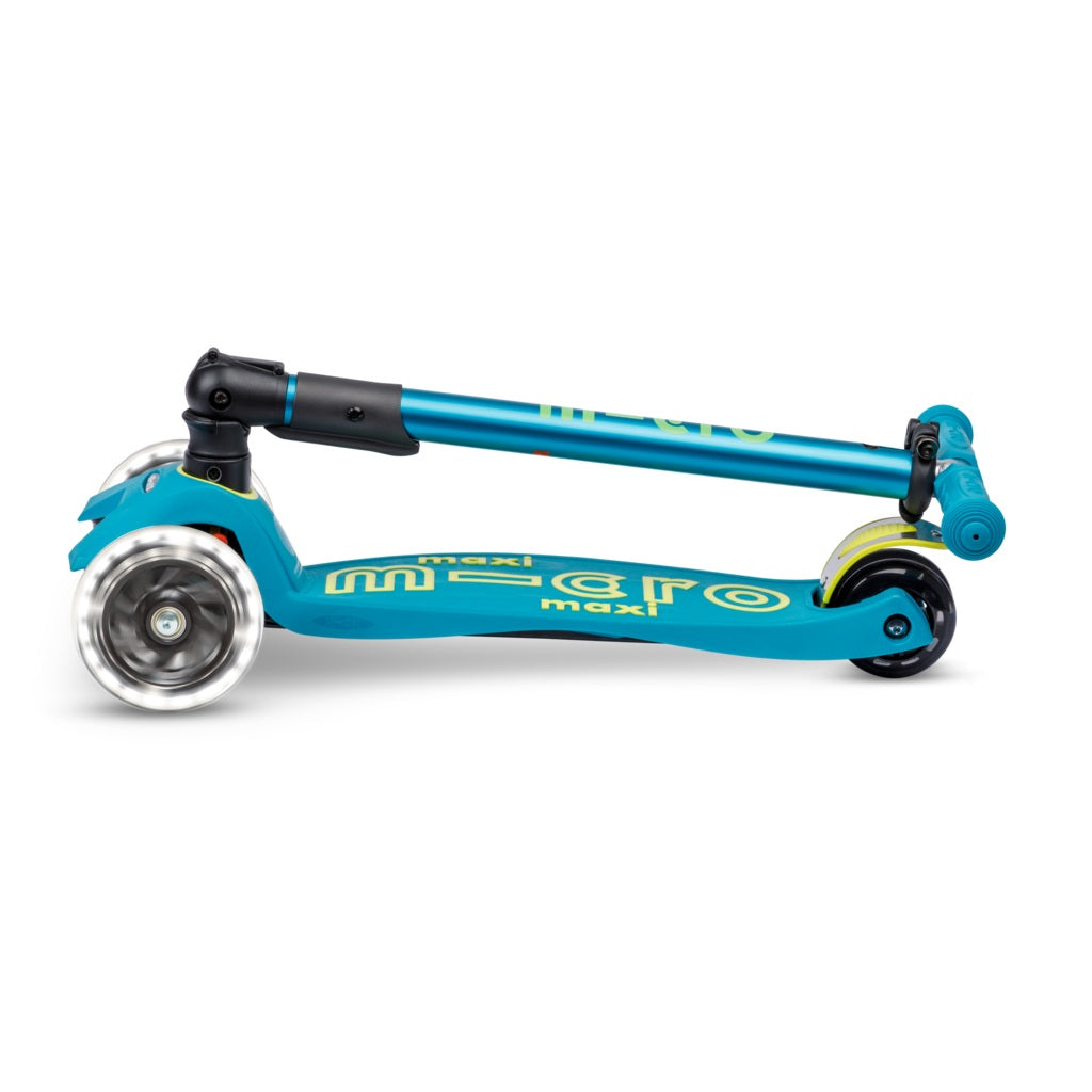 Maxi Micro Deluxe Foldable LED Scooter (5 - 12 years)