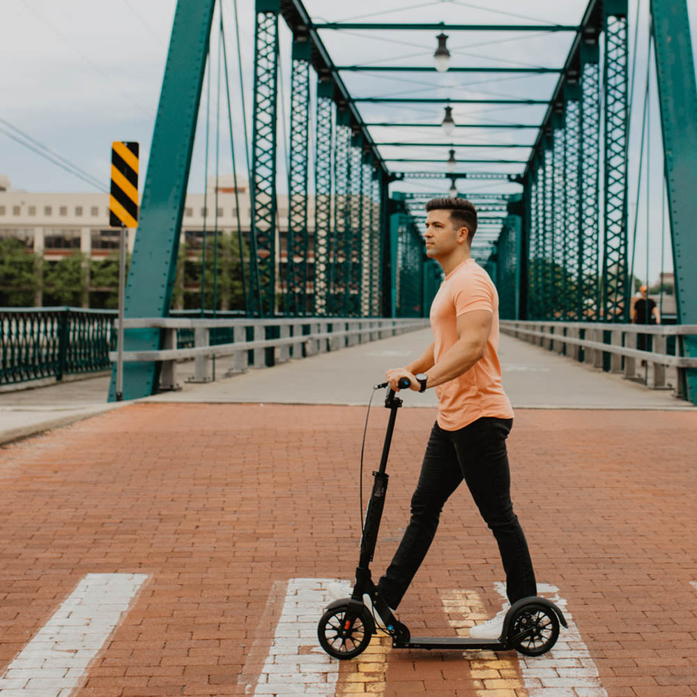 Micro Metropolitan Deluxe 黑色