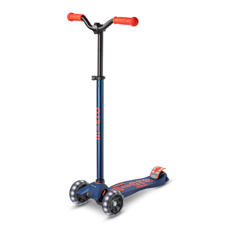 Maxi Micro Deluxe Pro 滑板車 LED款 + 護肘與護膝組【立即預訂！3月中後出貨】