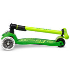 Maxi Micro Deluxe Foldable LED Parrot Green