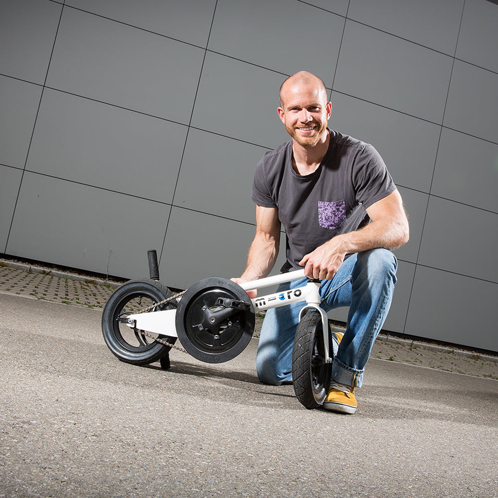 Micro Pedalflow 折疊式滑行車 (白色)