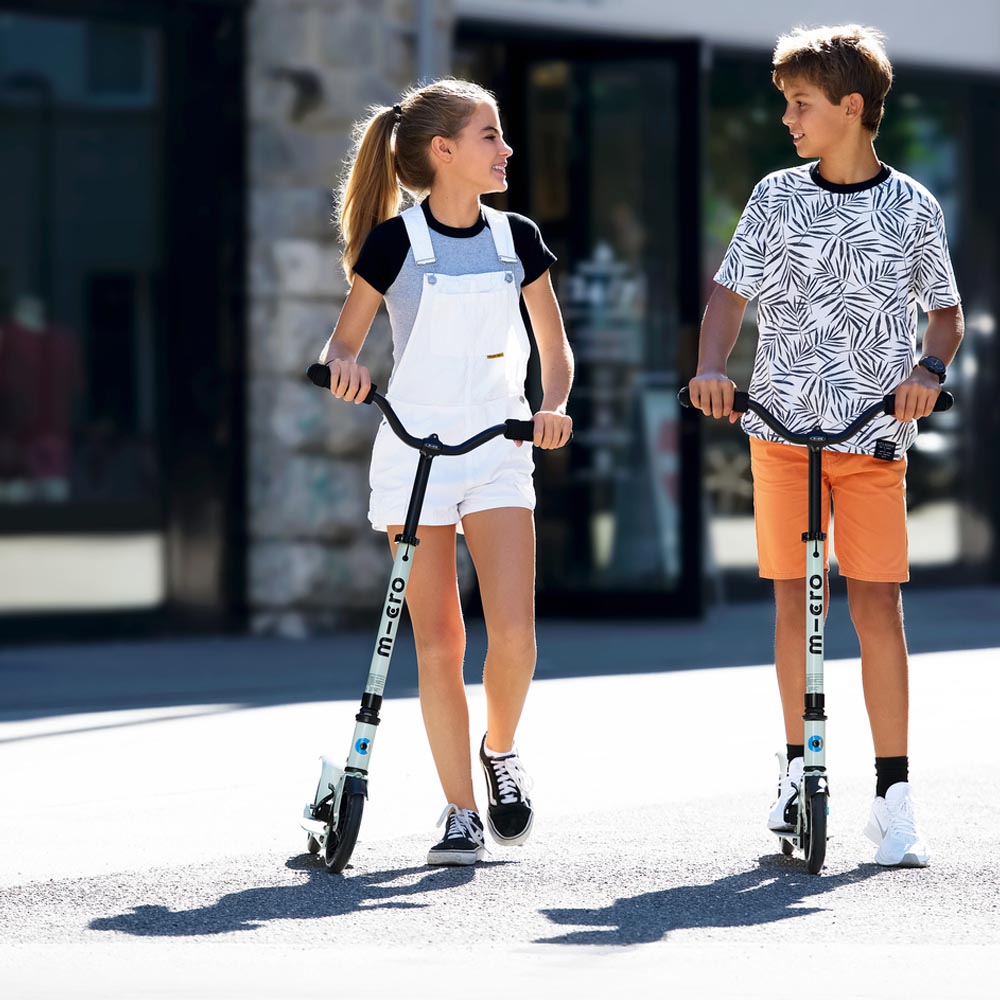 Micro Speed Deluxe 陶土灰